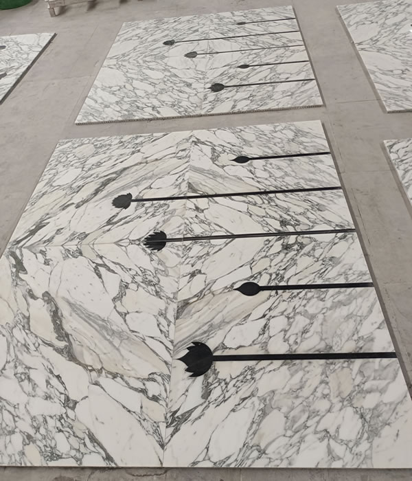 Aluminum honeycomb composite medallion