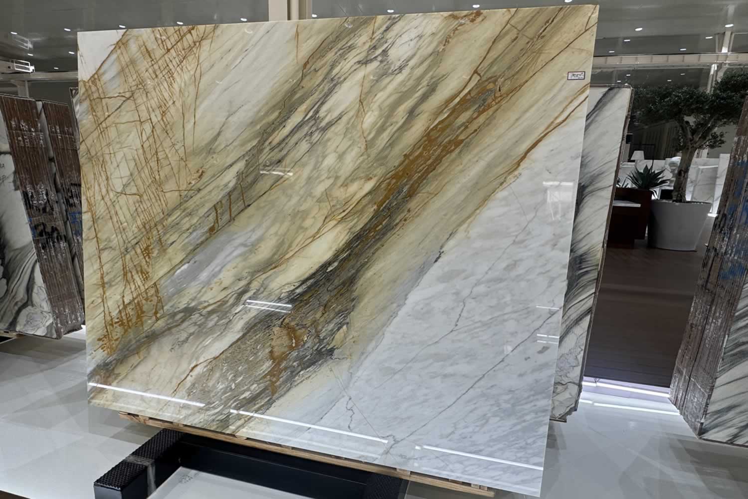 Golden Calacatta