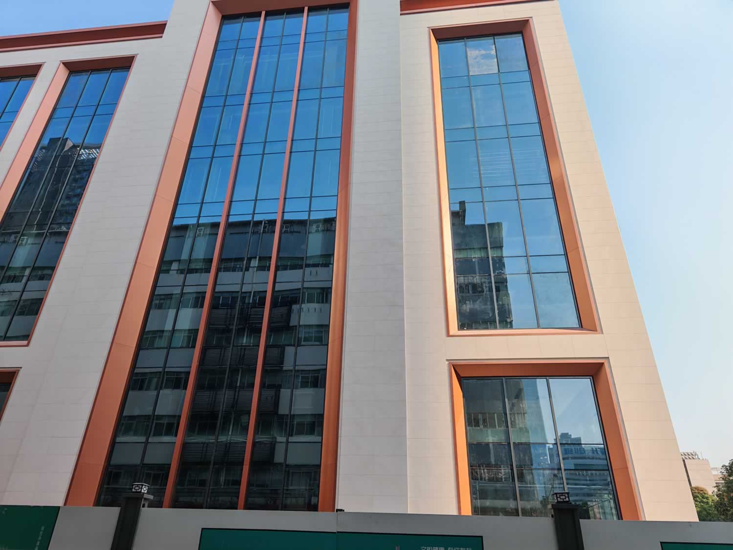 2024 Yongfu Building Nanshan District Shenzhen
